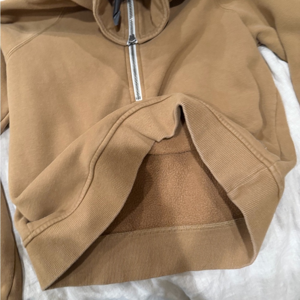 Vuori Women's Restore Half Zip Hoodie - Picture 4 of 5
